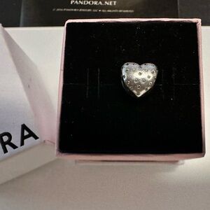 Pandora charm paved heart ❤️